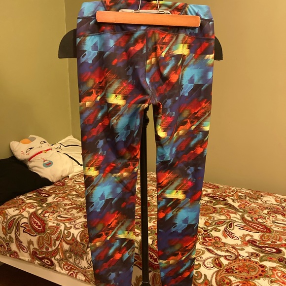 Multi Colored Cropped Leggings 7/8 Length Color Burst - Picture 4 of 5